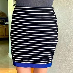 Black and white pencil skirt